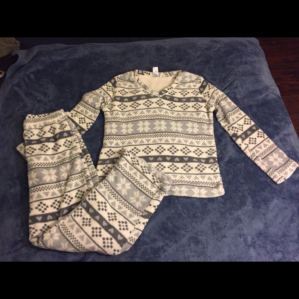 Woman's fleece winter pajamas